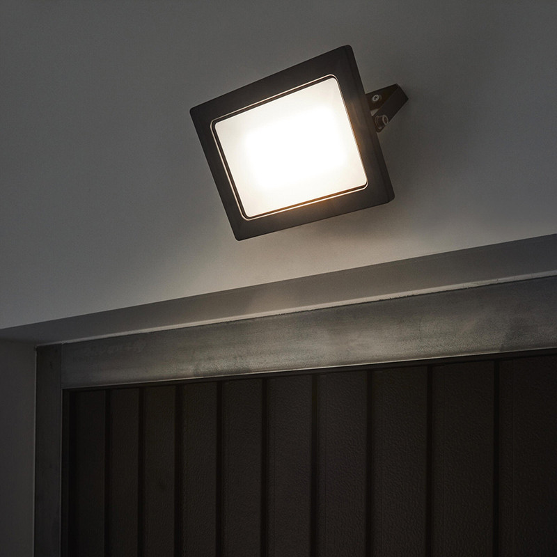 Projecteur extérieur LED Yonkers 6750 lm 50W Anthracite - INSPIRE