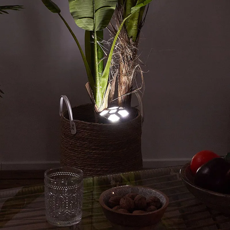 Projecteur extérieur solaire Mouvement 13cm Noir - JE CHERCHE UNE IDEE