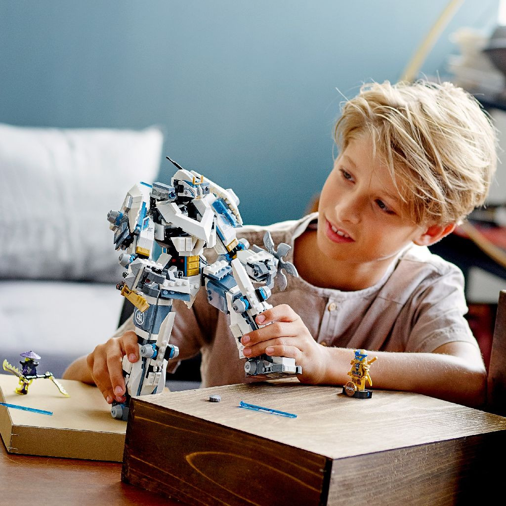 LE ROBOT DE COMBAT TITAN DE ZANE LEGO - dès 9 ans 