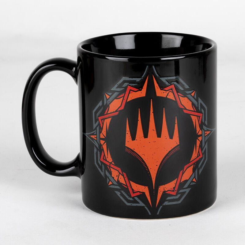 Mug Magic the Gathering Red logo 320mL - BANPREESTO - 78441120377