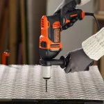 Perceuse à percussion filaire 850W - BLACK+DECKER
