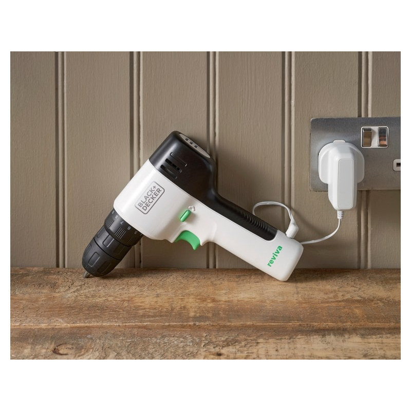 Perceuse sans fil BLACK + DECKER, 12 V 1.5 Ah, 1 batterie REVDD12C-QW