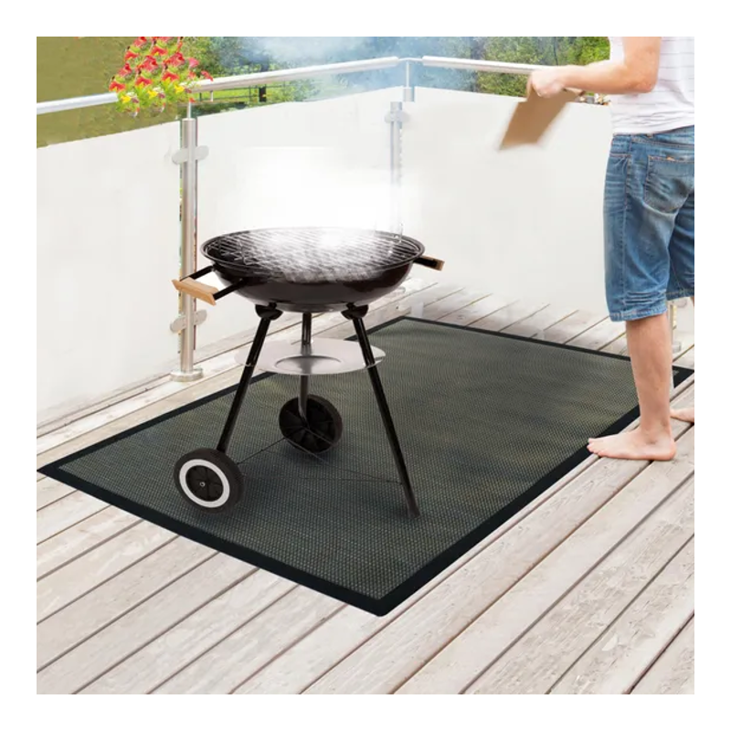 Tapis extérieur noir rectangulaire pour barbecue et plancha l.10 x L.10 cm