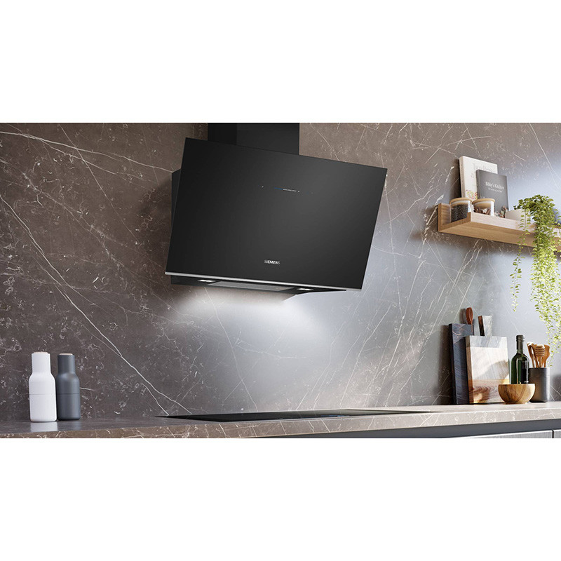 Hotte décorative murale inclinée avec finition en verre 90cm Noir - SIEMENS - LC91KLT60