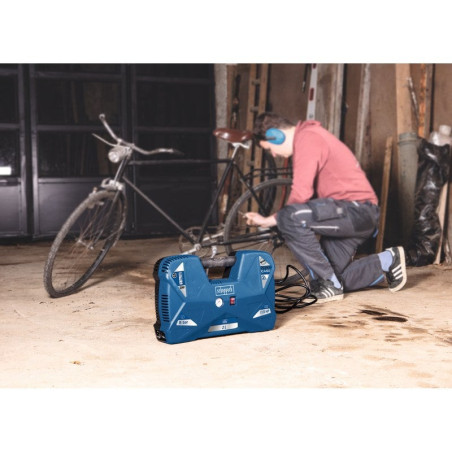 Gonfleur compresseur portatif de loisirs  2 litres Aircase. avec accessoiresv SCHEPPACH