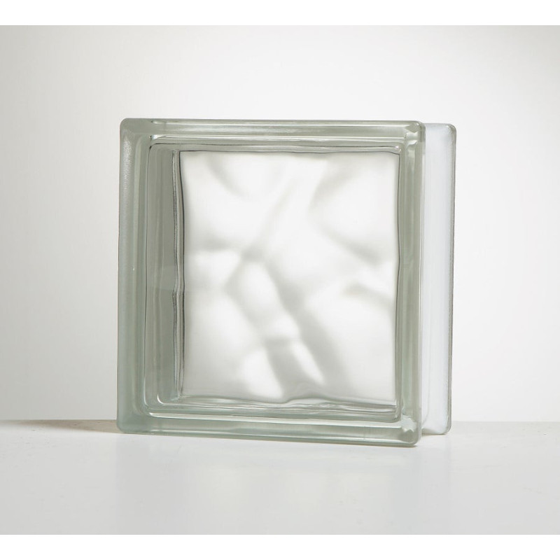 Brique De Verre. Transparent Ondulé Brillant