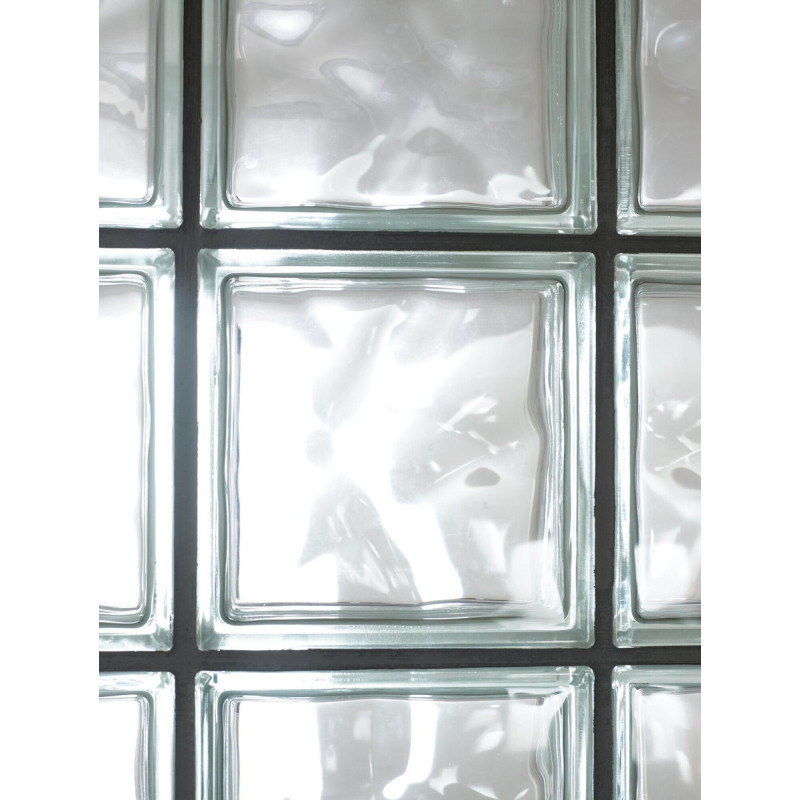 Brique De Verre. Transparent Ondulé Brillant