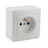 Prise avec terre saillie, complet, LEXMAN Surface, blanc